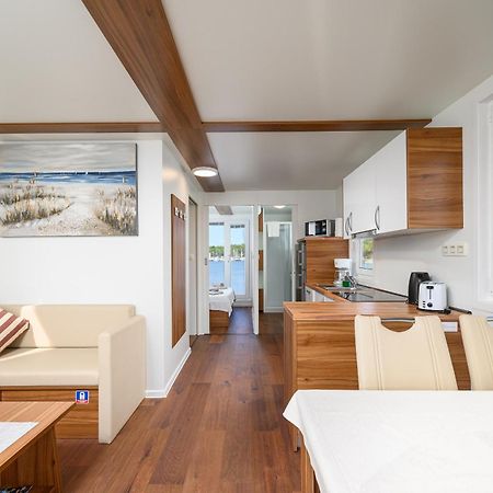 House Boat - Floating House Sofia Hotel Пула Екстериор снимка