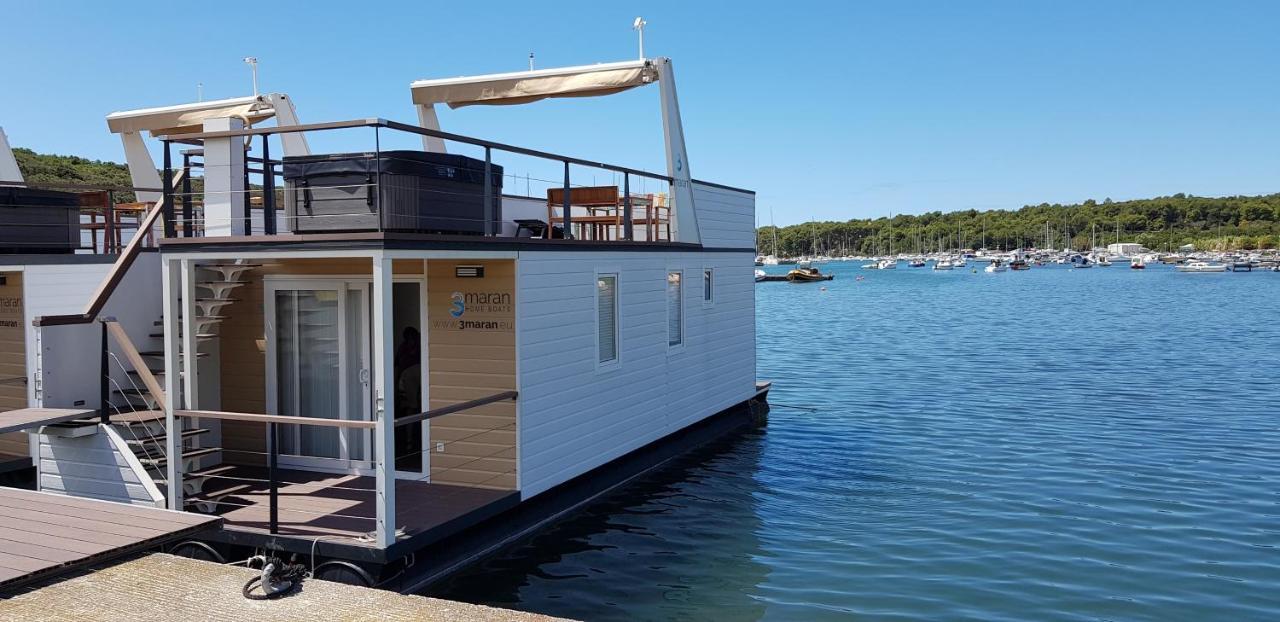 House Boat - Floating House Sofia Hotel Пула Екстериор снимка