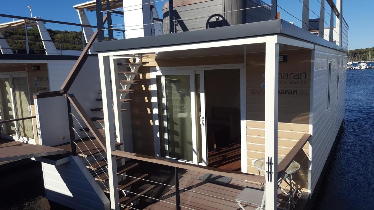 House Boat - Floating House Sofia Hotel Пула Екстериор снимка